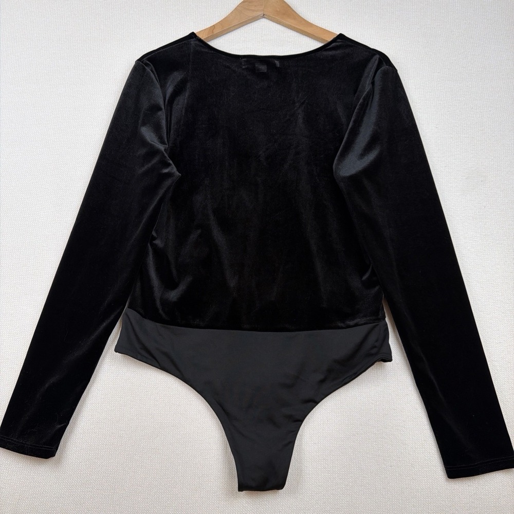 Stella Luce Black Velvet One Piece Bodysuit XL V-Plunge Witchy Snap Crotch - Picture 2 of 12